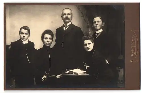 Fotografie Rud. Löbner, München, Ahlmüllerstrasse 3, Familienfoto