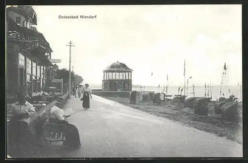 AK Ostseebad Niendorf, Strandpromenade