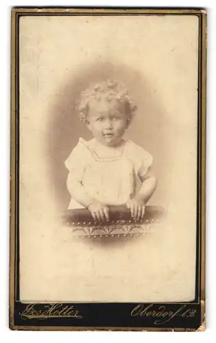 Fotografie Joseph Hotter, Oberdorf b. B., Portrait kleines Mädchen im weissen Kleid