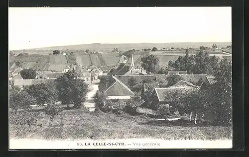 AK La Celle-St-Cyr, Vue générale