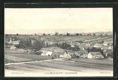 AK La Celle-Saint-Cyr, Vue Générale