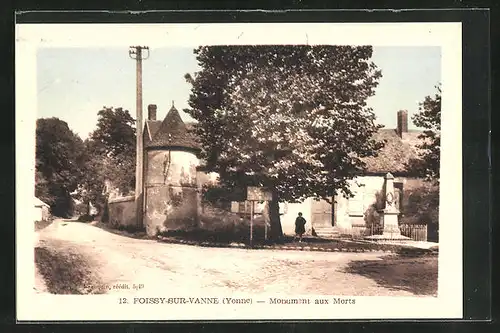 AK Foissy-sur-Vanne, Monument aux Morts