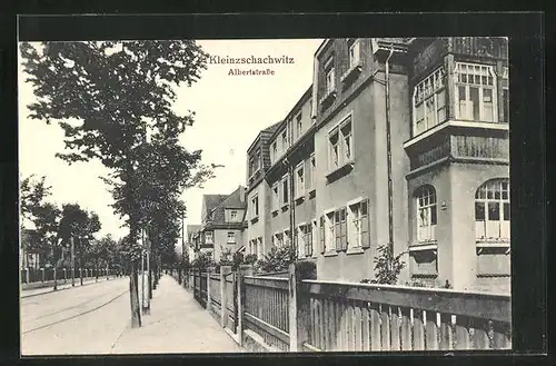 AK Dresden-Kleinzschachwitz, Blick in die Albertstrasse