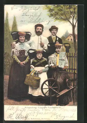 AK Familienporträt in typischer Landestracht - Tracht Schaumburg-Lippe