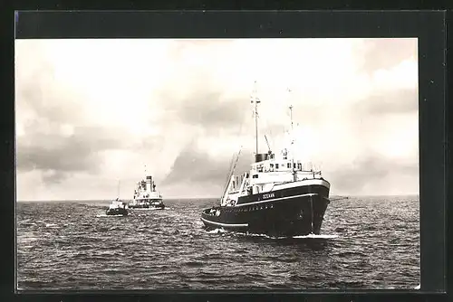 AK Schleppschiff Oceaan der L. Smit & Co`s Internationale Sleepdienst auf dem Meer