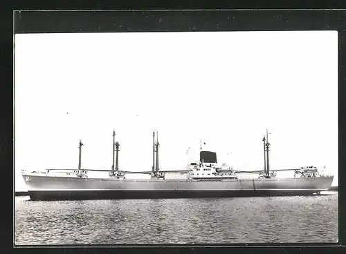 AK Handelsschiff MS Seine Lloyd im Hafen ankommend