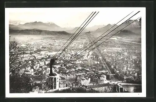 AK Grenoble, Vue générale, Blick von der Seilbahn über Grenoble