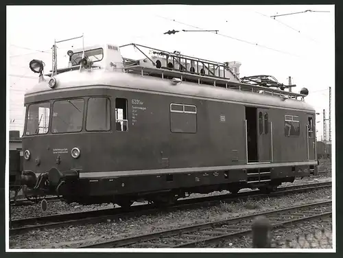 Fotografie Deutsche Bahn, Turmtriebwagen Nr. 6201 für Elektro - und Dieselbetrieb