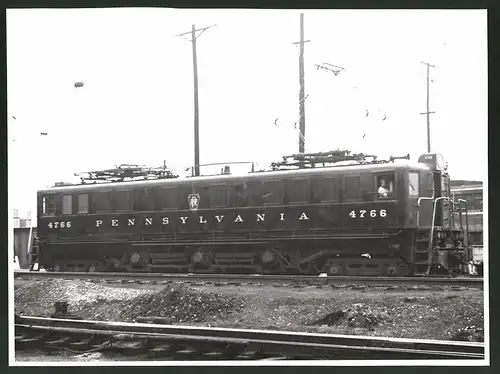 Fotografie Eisenbahn USA, E-Triebwagen Nr. 4766 der Pennsylvania Railroad