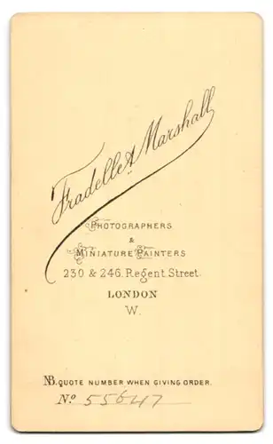 Fotografie Fradelle & Marshall, London, 230 & 246 Regent Street, Portrait bildschönes Fräulein mit Flechtdutt