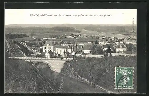 AK Pont-sur-Yonne, Panorama, vue prise au dessus des fossés