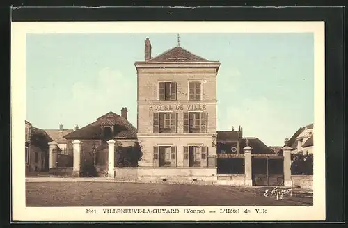 AK Villeneuve-la-Guyard, L`Hotel de Ville