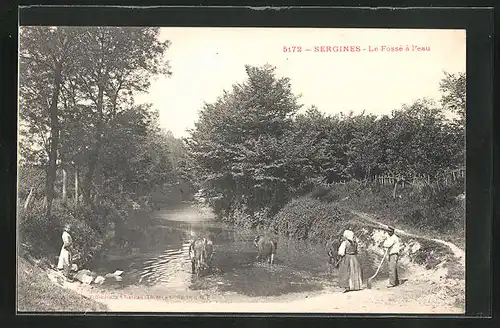 AK Sergines, Le Fossé à l`eau