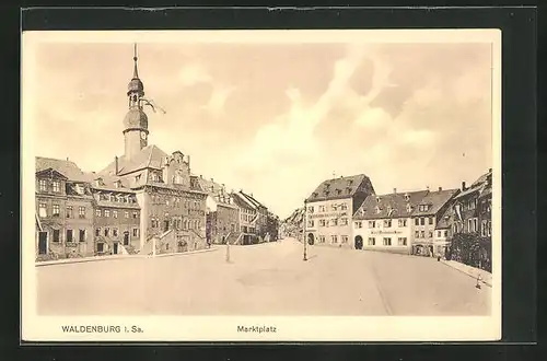 AK Waldenburg i. Sa., Hotel Goldener Löwe, Marktplatz