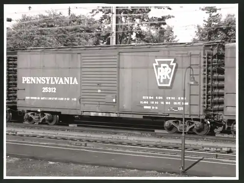 Fotografie Eisenbahn USA, Güterwaggon Nr. 25312 der Pennsylvania Railroad