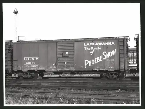 Fotografie Eisenbahn USA, Güterwaggon Nr. 52156, D.L. & W. Lackawanna The Route of Phoebe Snow