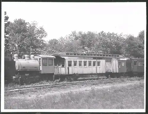 Fotografie Eisenbahn USA, Kleinbahn Personenzug mit Dampf-Lokomotive