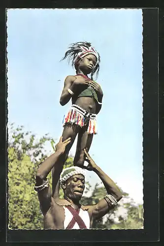 AK Petite Danseuse Acrobatique, Afrikanische Tänzer