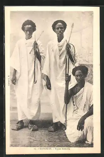 AK Djibouti, Types Somali, Afrikaner mit Speeren