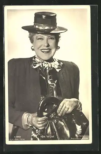 AK Schauspielerin Ida Wüst mit Hut und Handtasche