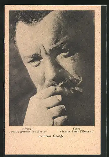 AK Schauspieler Heinrich George in Denkerpose