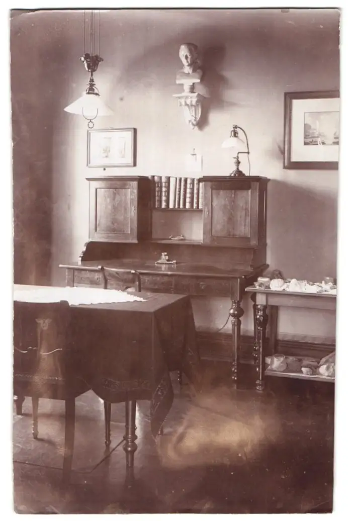 18 Fotografien, Köln, Portrait Büste Carl Aldenhoven, Wohnräume, Umfeld von Carl Aldenhoven, 3 Fotos auf Zelluloid 1