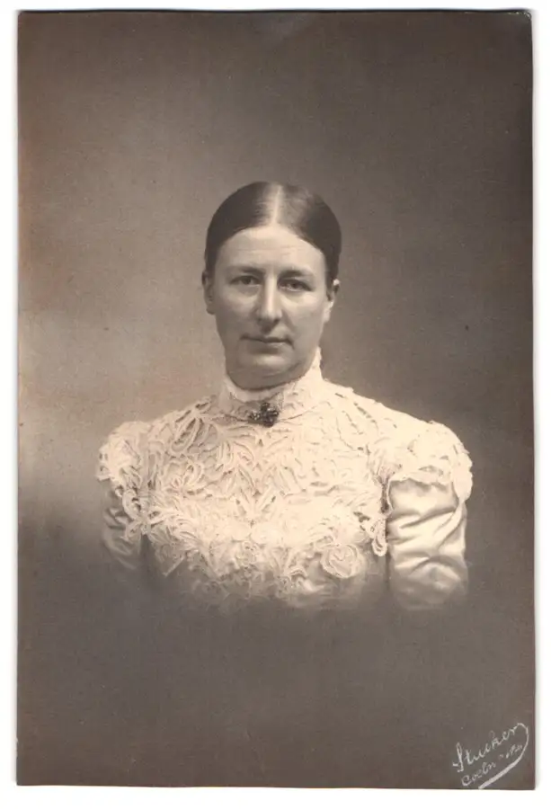 18 Fotografien, Köln, Portrait Büste Carl Aldenhoven, Wohnräume, Umfeld von Carl Aldenhoven, 3 Fotos auf Zelluloid 14