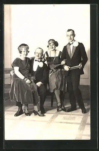 Foto-AK Damen und Herren bei einer Faschingsfeier