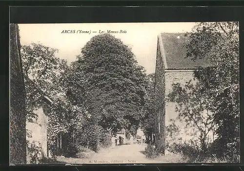 AK Arces, Les Menus-Bois