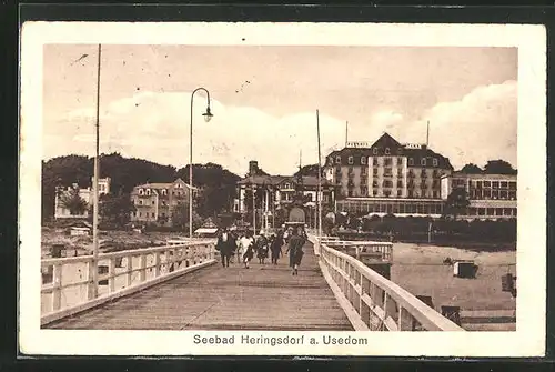 AK Heringsdorf a. Usedom, Brücke mit Passanten
