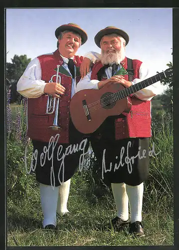 AK Musikgruppe Die Wildecker Herzbuben mit Gitarre und Trompete, Autographen