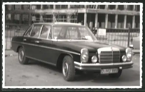 Fotografie Gruhle, Karl-Marx-Stadt, Ansicht Leipzig, Auto Mercedes Benz Luxus Limousine