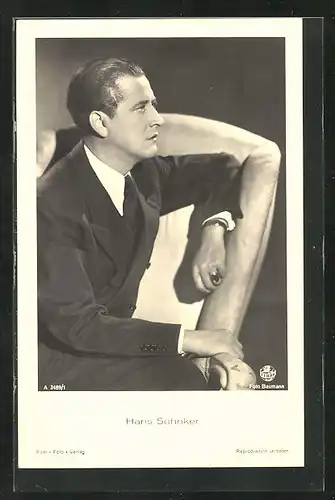AK Schauspieler Hans Söhnker im schwarzen Anzug