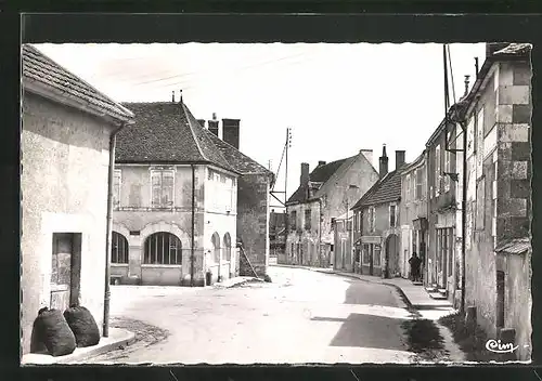 AK Coulanges-La-Vineuse, Rue Marcel Hugot