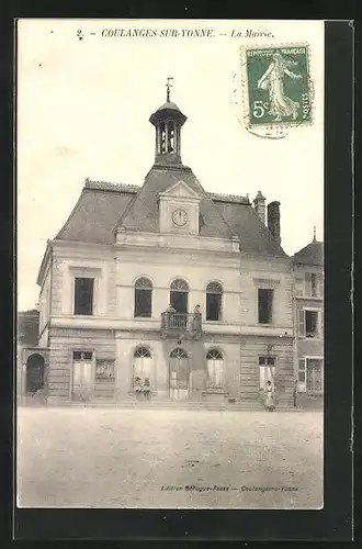 AK Coulanges-sur-Yonne, La Mairie