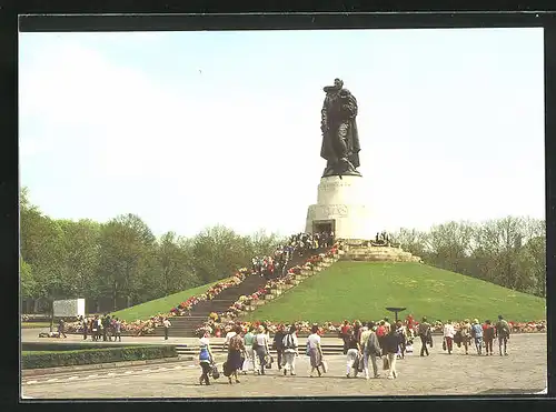 AK Berlin, Sowjetisches Ehrenmal im Treptower Park