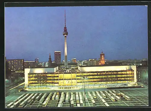 AK Berlin, Palast der Republik mit Fernsehturm bei Nacht