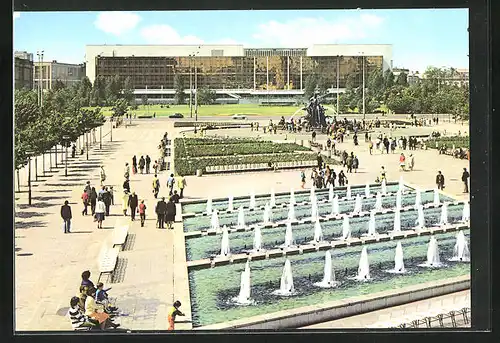 AK Berlin, Palast der Republik mit Brunnen