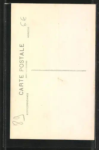 AK Moulins-en-Tonnerrois, Le Calvaire
