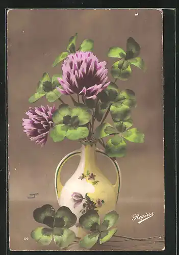 AK bemalte Vase mit Henkel und fülligen Christrosen