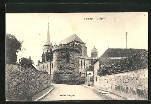 AK Toucy, L`Èglise