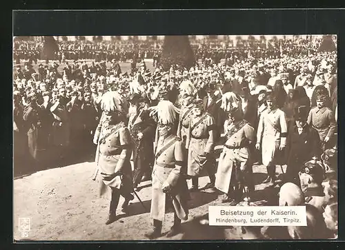 AK Beisetzung der Kaiserin Auguste Victoria - im Trauerzug Hindenburg, Ludendorff, Tirpitz