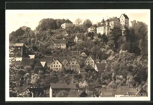 AK Egloffstein, Blick zum Gasthof zur Post und dem Schloss über dem Ort