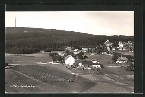 AK Fleckl i. Fichtelgebirge, Blick auf die Siedlung am Waldrand