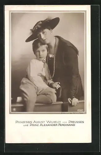AK Prinzessin August Wilhelm von Preussen mit Prinz Alexander Ferdinand