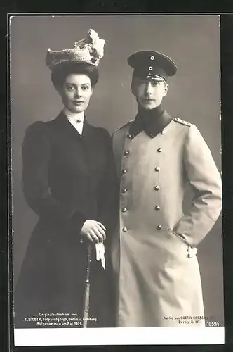AK Kronprinzessin Cecilie, gemeinsam mit dem Kronprinzen Wilhelm gesehen