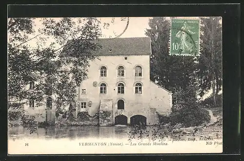 AK Vermenton, Les Grands Moulins, Partie an der alten Mühle