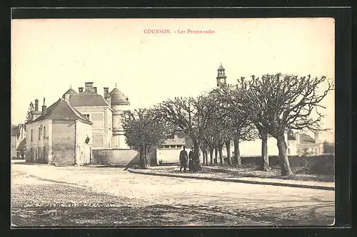 AK Courson-les-Carrieres, Les Promenades, Passanten im Ort