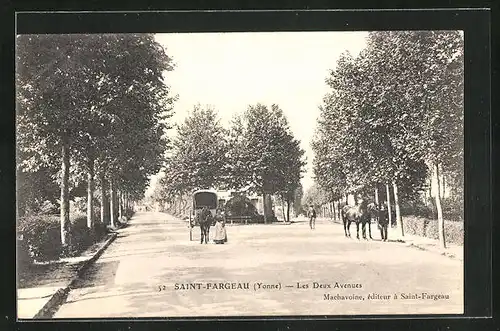 AK Saint-Fargeau, Les Deux Avenues, Pferde auf der Strasse