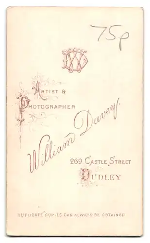 Fotografie William Davey, Dudley, 269 Castle Street, Portrait ältere Dame mit Schleier